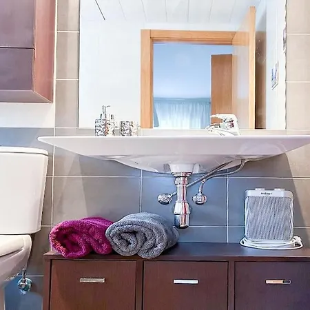 Piso Bajo 3 2 Banos Y Gran Terraza