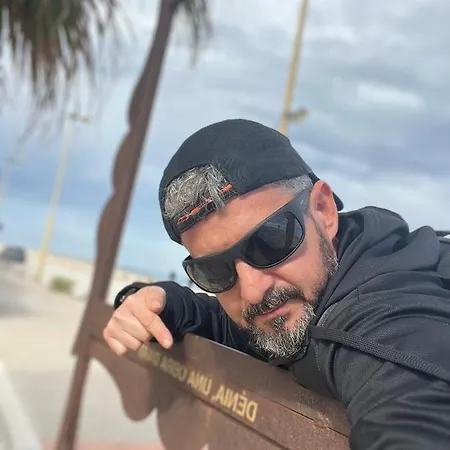 Piso Bajo 3 2 Banos Y Gran Terraza * Dénia