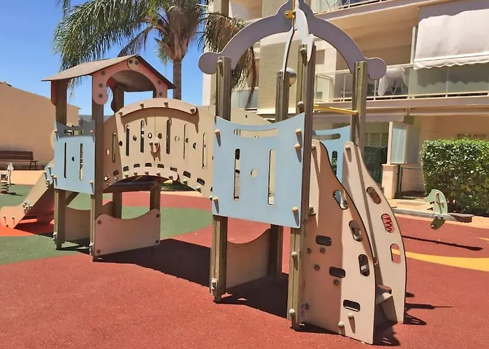 Piso Bajo 3 2 Banos Y Gran Terraza * Denia