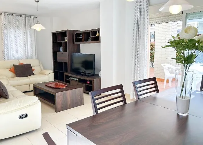 Piso Bajo 3 2 Banos Y Gran Terraza Denia